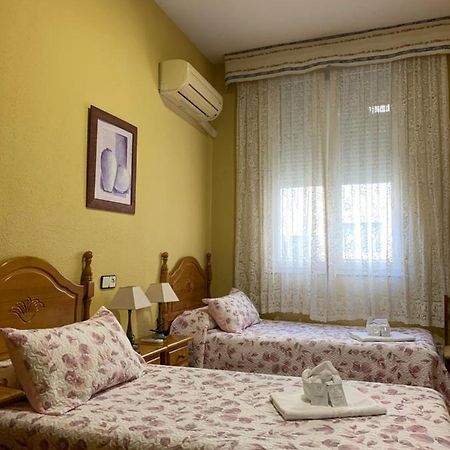 Hostal Internacional Μαδρίτη Εξωτερικό φωτογραφία