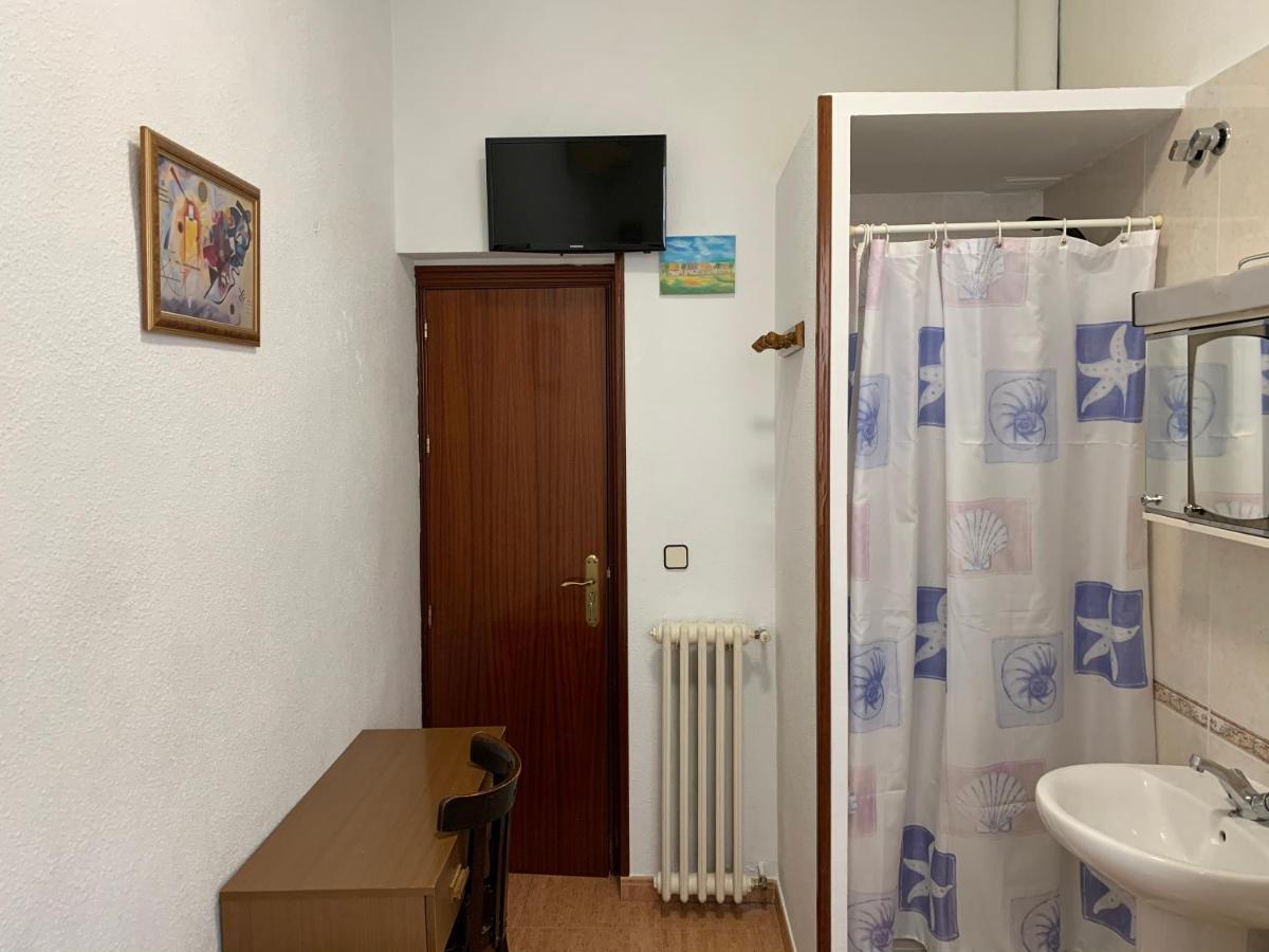 Hostal Internacional Μαδρίτη Εξωτερικό φωτογραφία